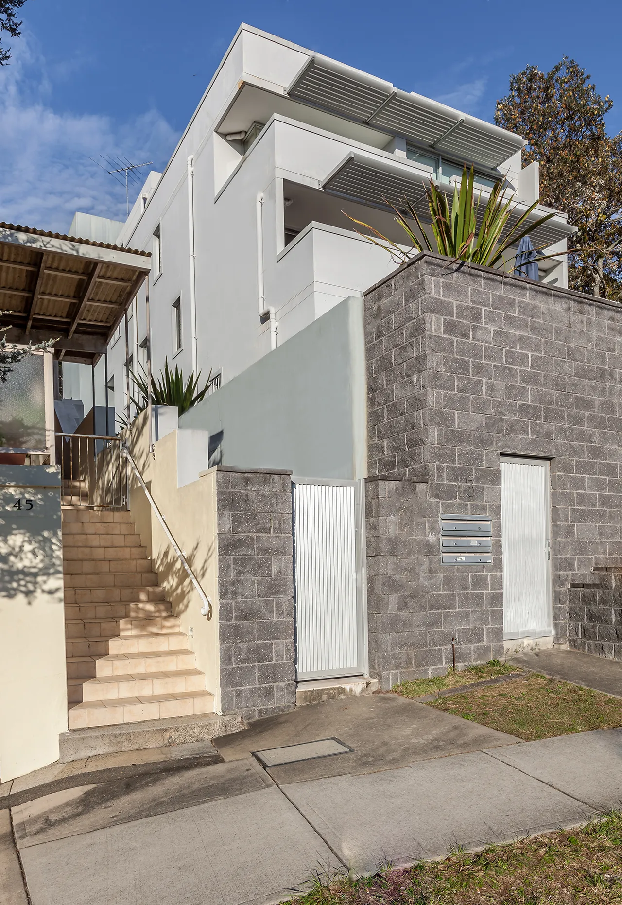 43 Coogee Bay Road, Coogee — image 2